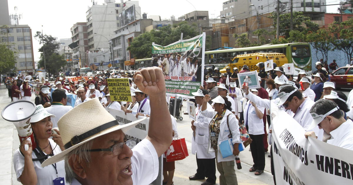 Médicos del Minsa anuncian paro de 48 horas a partir de mañana