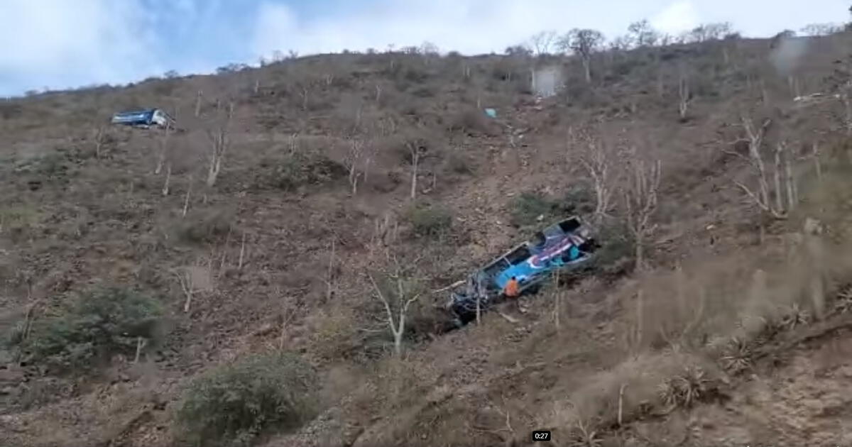 La Libertad Bus Cae Al Abismo En La Sierra Y Deja Muertos Y Heridos