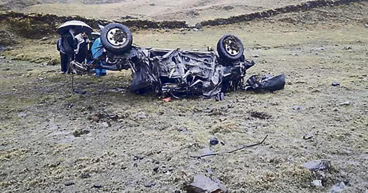 Puno Camioneta Cae A Abismo Y Sus Siete Ocupantes Mueren Accidente