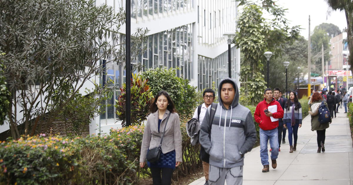 Comisión de Educación aprueba dictamen a favor de otorgar el