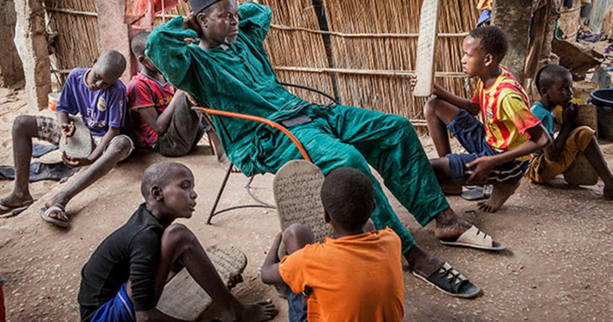 Maltrato Infantil En Senegal Maestro De Esuela Isl Mica Condenado A