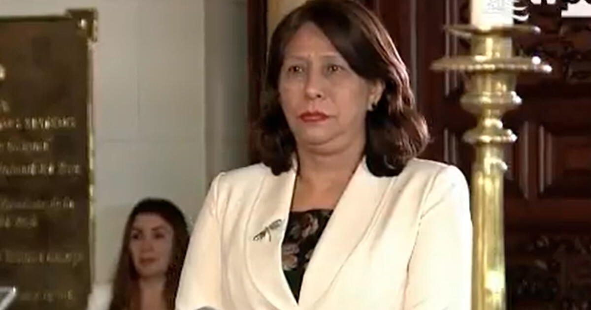 Grecia Rojas Jura Como Ministra De La Mujer Y Poblaciones Vulnerables