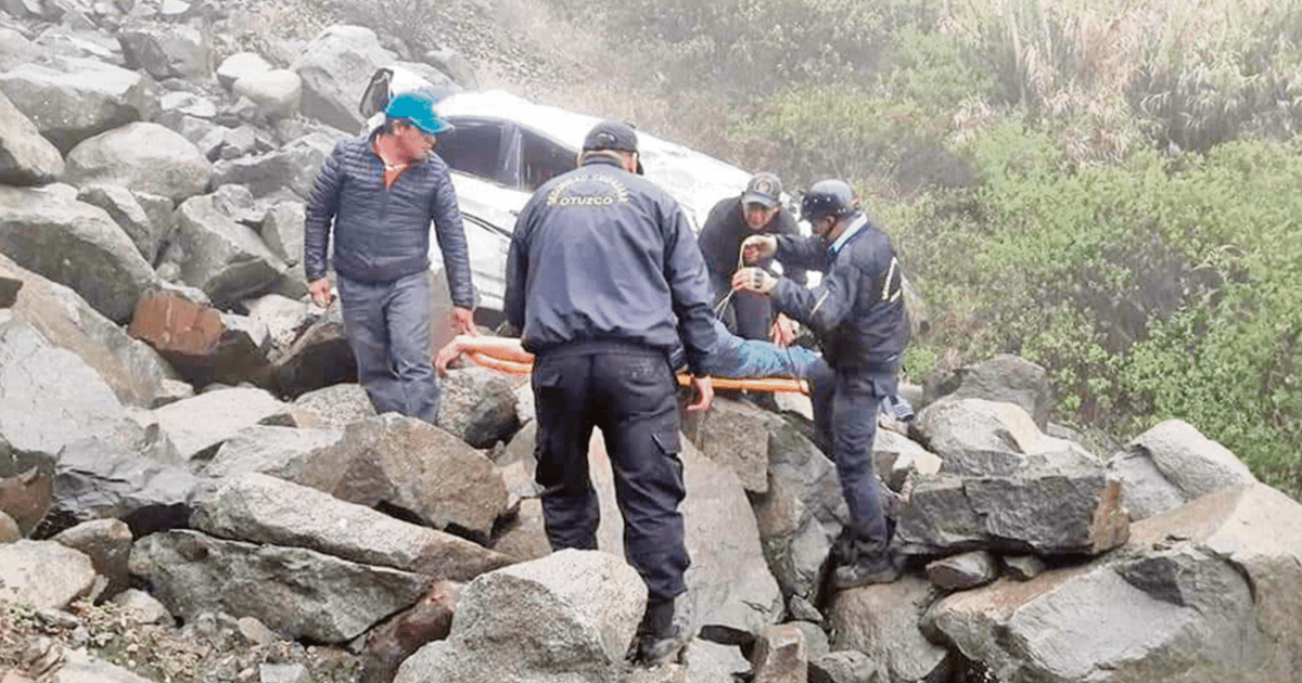 Cuatro Personas Mueren Al Caer Camioneta Al Abismo En La Sierra De La