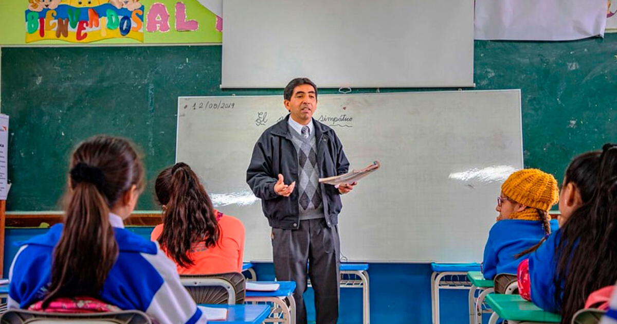 Habrá clases en colegios este jueves 6 de julio Día del Maestro en