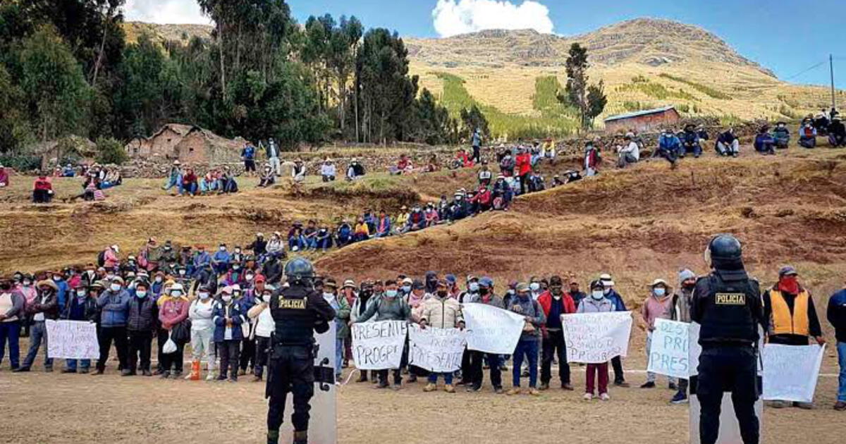 Cusco En Chumbivilcas Bloquean El Corredor Minero Vial Del Sur Y