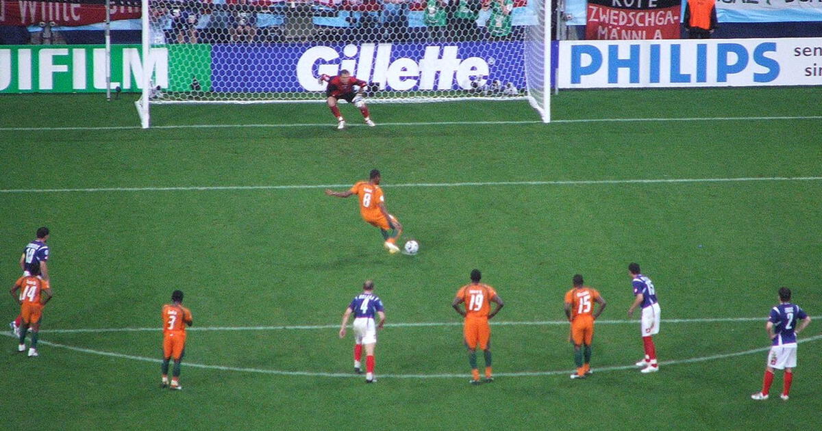 Por Qu Hay Una Medialuna Al Borde Del Rea Grande En Una Cancha De