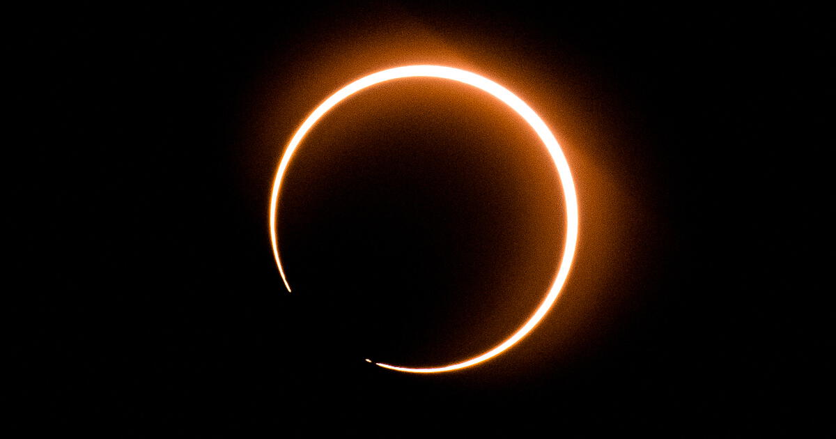 Eclipse solar 2023 HOY a qué hora cuándo y dónde ver EN VIVO el