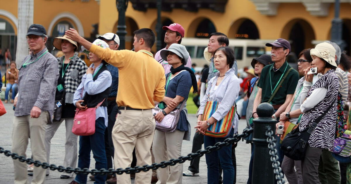 Aprueban padrón de BENEFICIARIOS del bono de 800 soles para guías