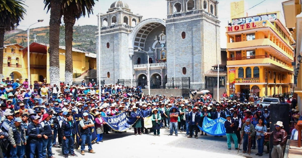 Ronderos de La Libertad inician paro indefinido bloquean vías y exigen