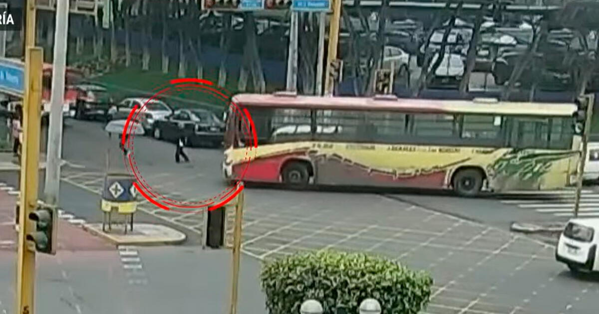 Jes S Mar A Adulta Mayor Es Atropellada Por Bus De Transporte P Blico