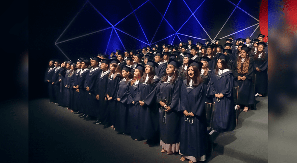 Cibertec Luego De Tres A Os Se Realiza Ceremonia De Graduaci N