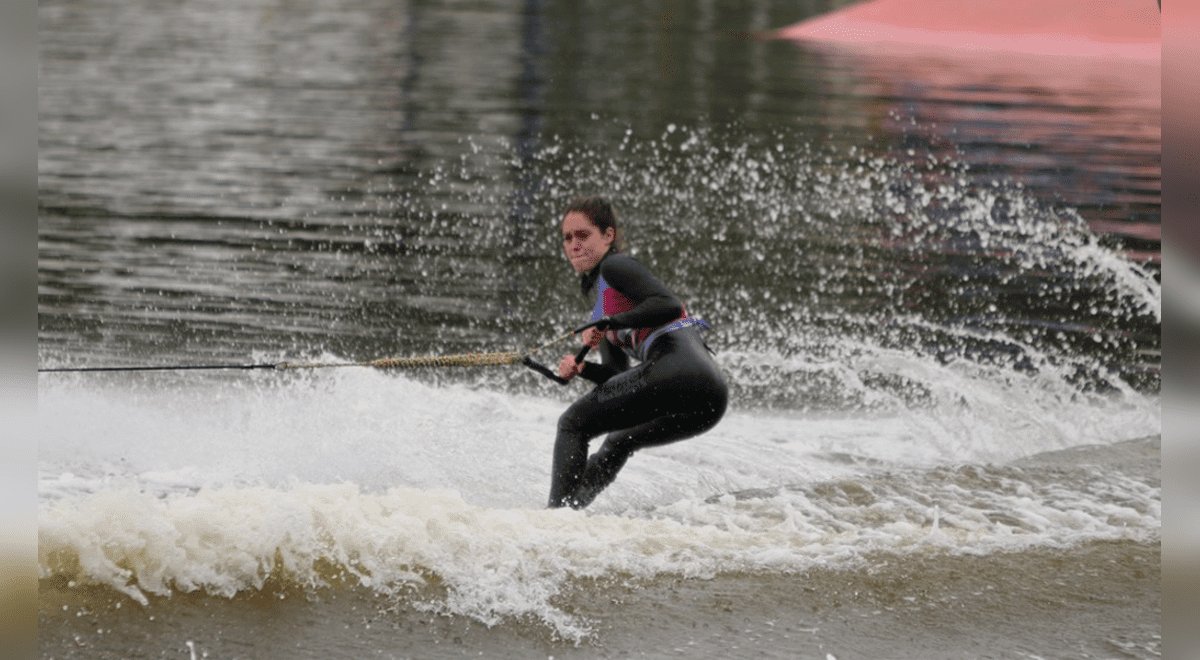 Lima 2019 Natalia Cuglievan clasificó a la final de figuras en Esquí