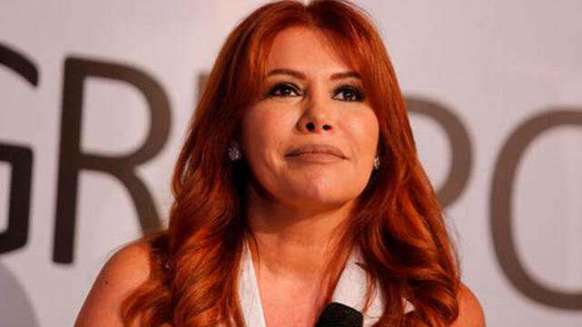 Magaly Medina enseña busto en televisión se pronuncia sobre accidente con parte íntima Magaly