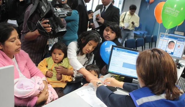 Proponen Que Padres Puedan Elegir El Orden De Los Apellidos De Sus