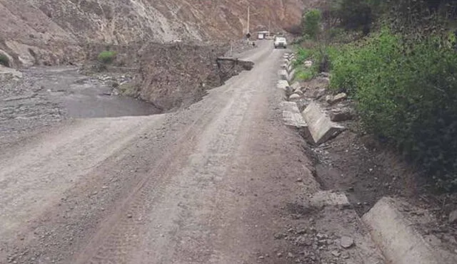 Áncash carreteras permanecen bloqueadas por lluvias torrenciales LRND