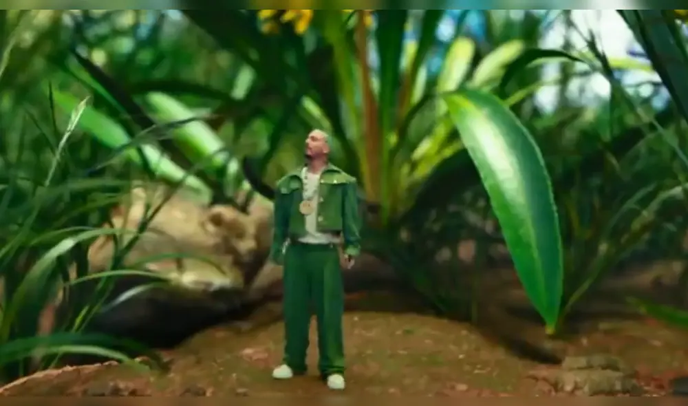 J Balvin apareció en una versión miniatura en el clip del tema “Verde”. (Foto: YouTube)