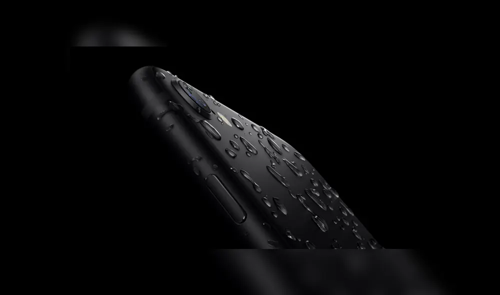 El nuevo iPhone SE llega con resistencia al polvo y al agua con una clasificación IP67. El nuevo iPhone SE llega con resistencia al polvo y al agua con una clasificación IP67.