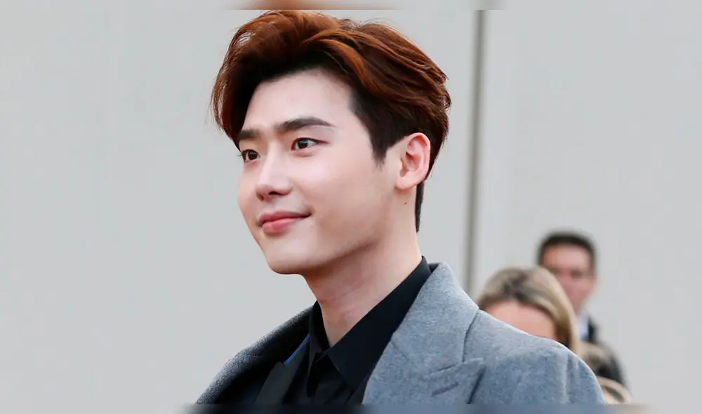 Fans lloran la partida de Lee Jong Suk al servicio militar 