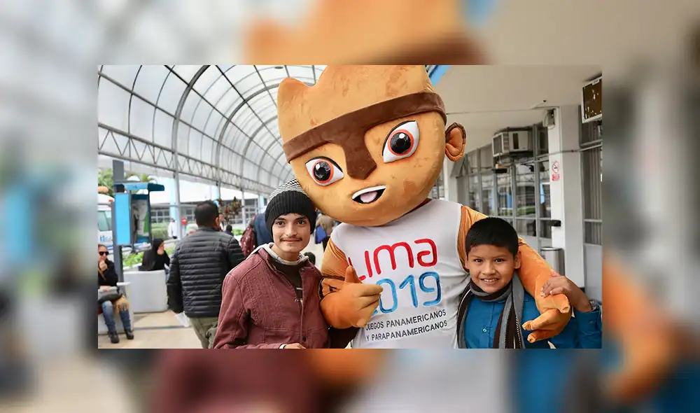 Milko llevó alegría a los niños del hospital Rebagliati. Milko llevó alegría a los niños del hospital Rebagliati.