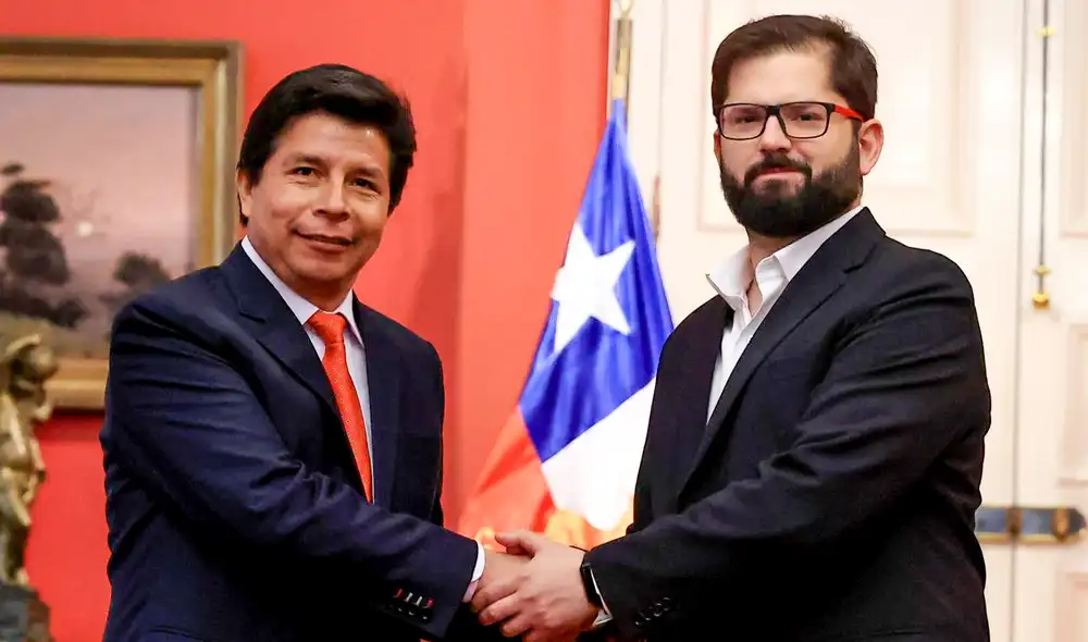 Gabriel Boric y Pedro Castillo se reunieron en Chile, mientras el Perú sufre una nueva crisis política. Foto: Andina Gabriel Boric y Pedro Castillo se reunieron en Chile, mientras el Perú sufre una nueva crisis política. Foto: Andina
