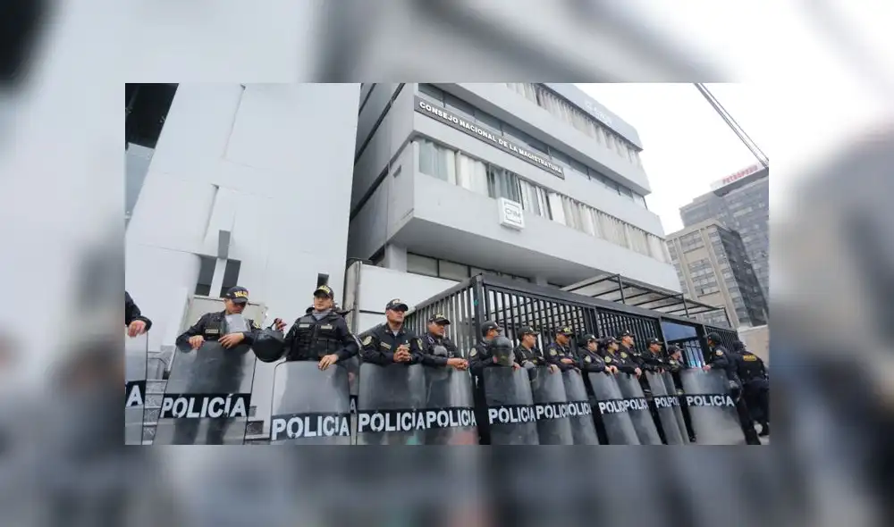 Funcionarios del CNM exigen renuncia de involucrados en audios