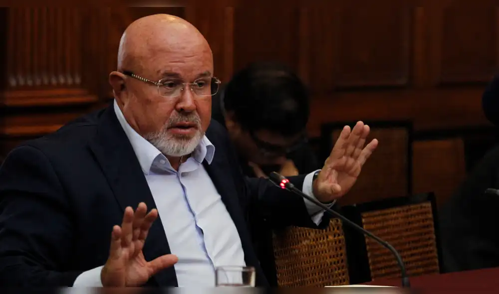 Ética investigará a Bruce por presuntas irregularidades en contratos de sus trabajadores Ética investigará a Bruce por presuntas irregularidades en contratos de sus trabajadores