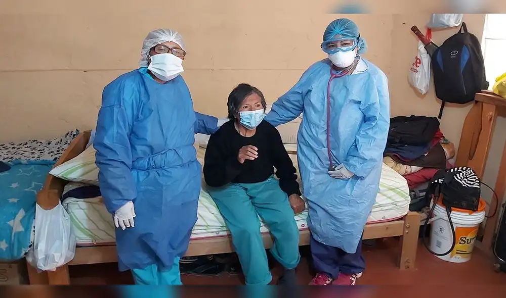 Médicos programan atención en domicilios a adultos mayores de Cusco.