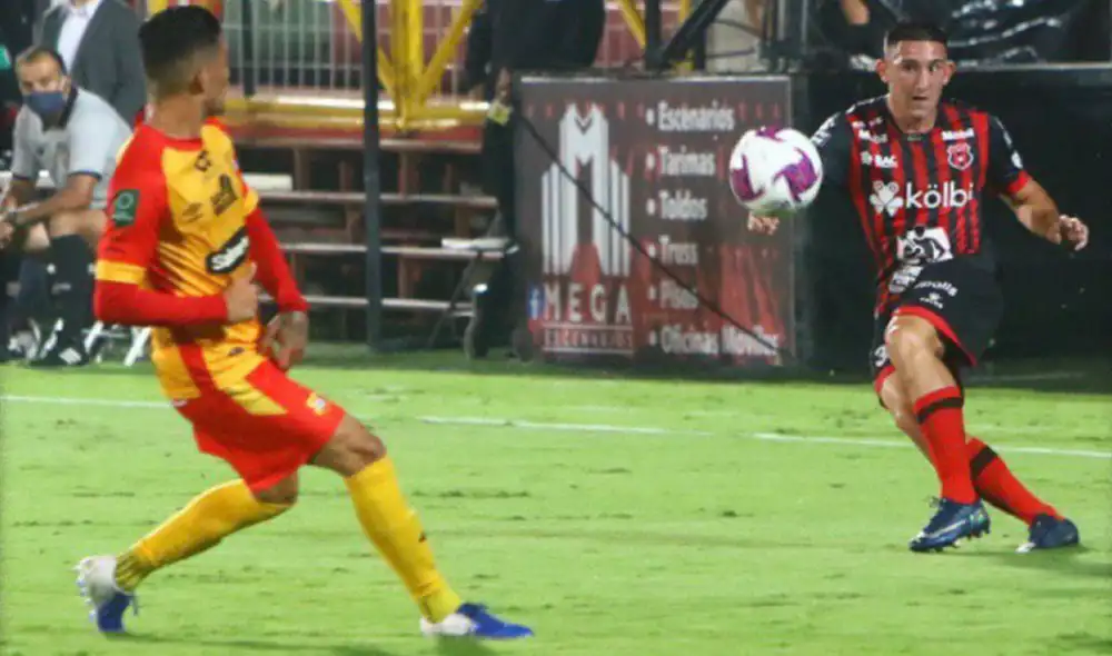 Alajuelense vs. Herediano EN VIVO: sigue AQUÍ el minuto a minuto del partido. Foto: @ldacr. Alajuelense vs. Herediano EN VIVO: sigue AQUÍ el minuto a minuto del partido. Foto: @ldacr.