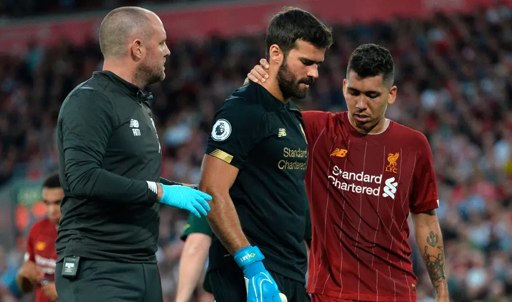 Alisson Becker sufrió una lesión en la pantorrilla y no jugará con el Liverpool la Supercopa de Europa ante el Chelsea. | Foto: EFE