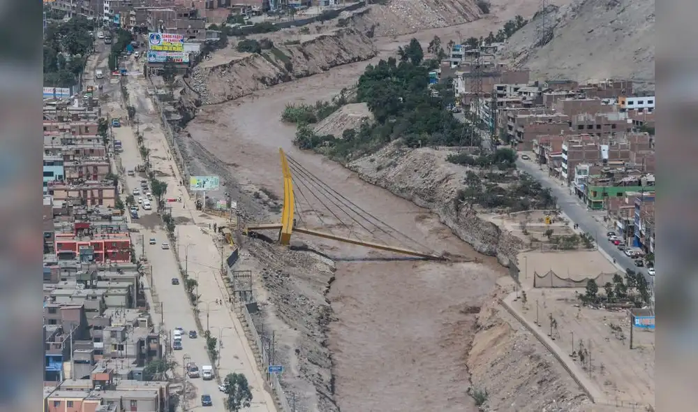 Fiscalía implica a 8 funcionarios por caso de puentes colapsados [VIDEO]