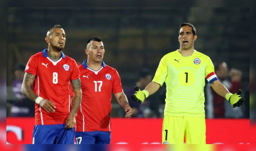 Los futbolistas de la selección chilena no se quedaron callados ante la tensa situación que se vive en su país.