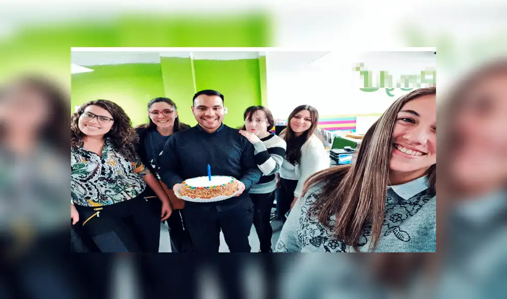 Joven extranjero que no festejaba su cumpleaños por estar lejos de sus seres queridos recibe emotiva sorpresa [FOTOS]