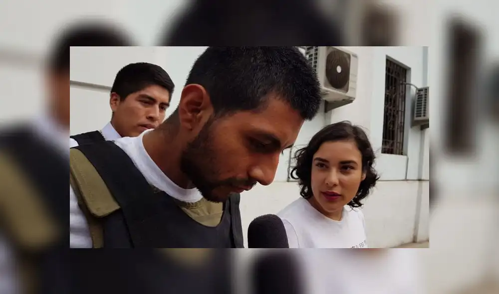 Hombre fue intervenido con un arma de fuego rastrillada, por lo que se presume que iba con dirección a cometer un crimen. (Foto: Christian Moreno / La República)