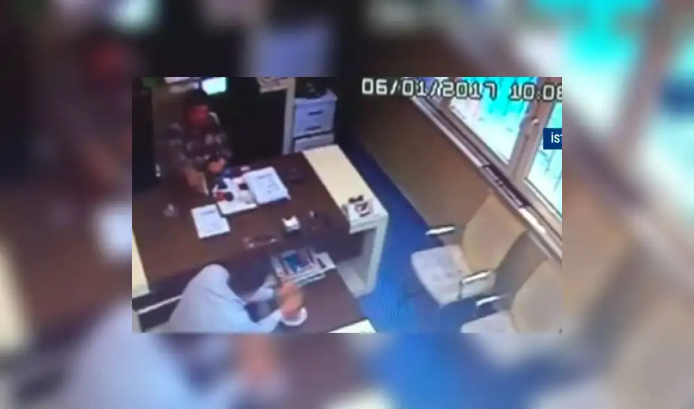 YouTube: Pensó que su pistola no tenía balas, apuntó a su amigo y lo mató 