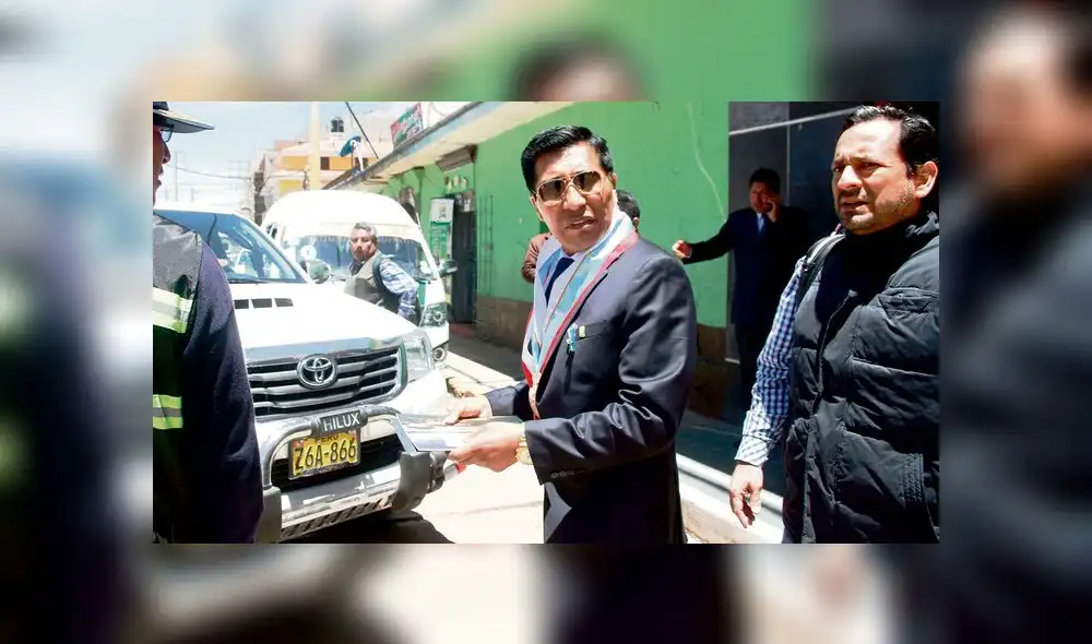 Moisés Mamani niega a hija, pero partida de nacimiento dice lo contrario [VIDEO]