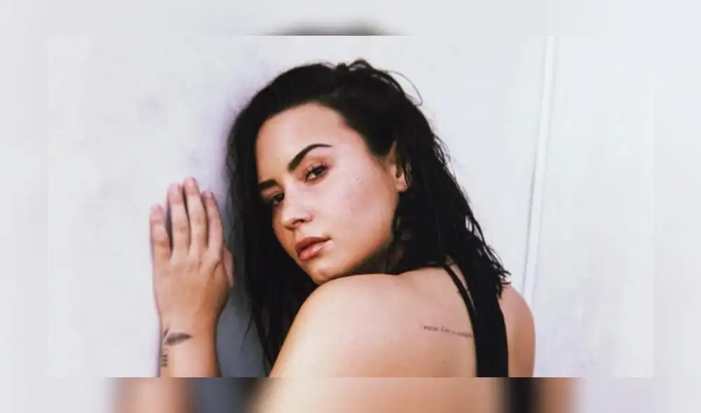 Demi Lovato realiza gesto obsceno a la prensa tras salir de terapia [FOTOS]