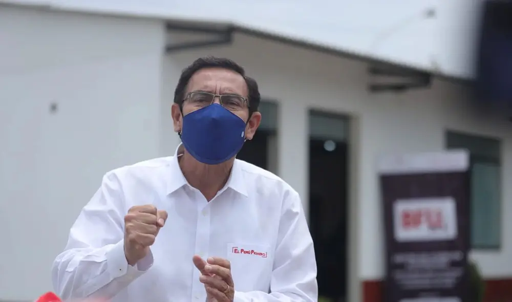 Vizcarra mencionó que es un mal ejemplo para aquellos docentes que se esfuerzan y estudian. Foto: Presidencia Vizcarra mencionó que es un mal ejemplo para aquellos docentes que se esfuerzan y estudian. Foto: Presidencia