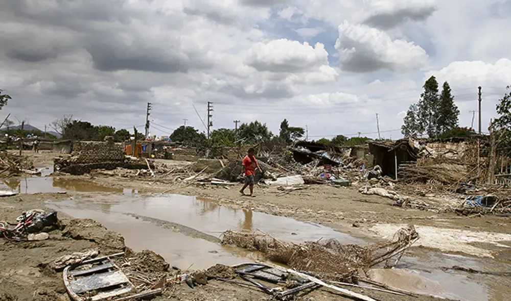 Daños. La activación de la quebrada Longulo provocó huaicos que afectaron a la población. (Foto: Reneyro Guerra)