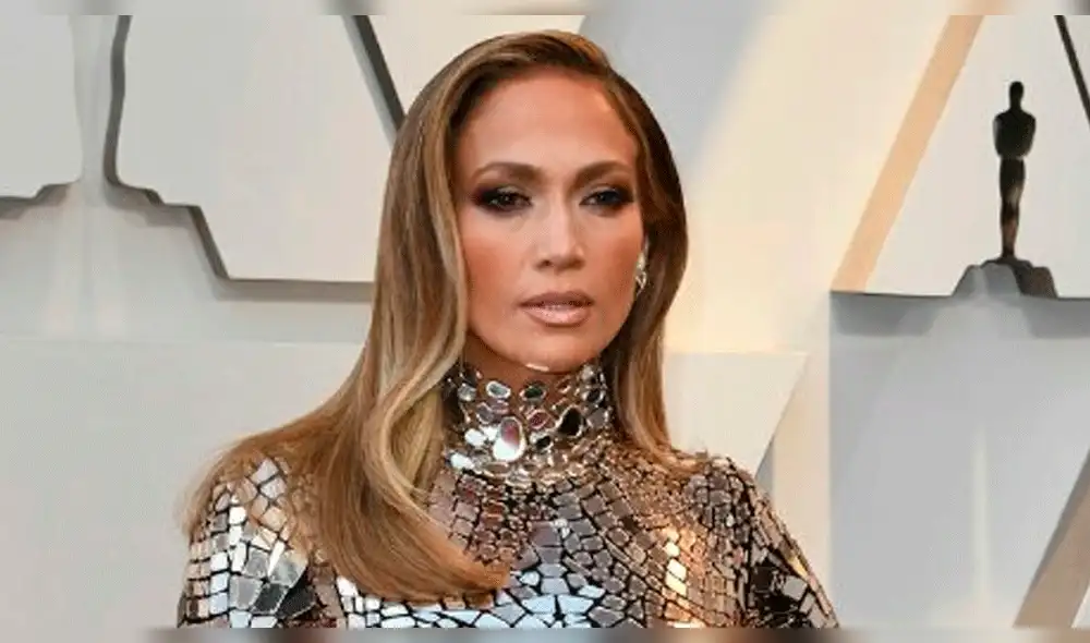 Oscar 2019: Jennifer Lopez deslumbró en la alfombra roja [VIDEO]