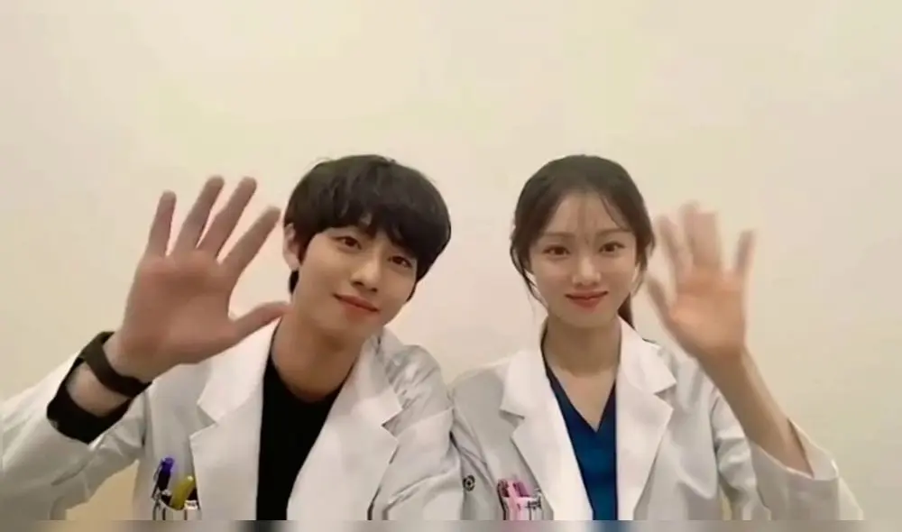 Ahn Hyo Seop y Lee Sung Kyung de "Dr. Romantic 2" cumplen reto tras alcanzar récord de audiencia. Ahn Hyo Seop y Lee Sung Kyung de "Dr. Romantic 2" cumplen reto tras alcanzar récord de audiencia.