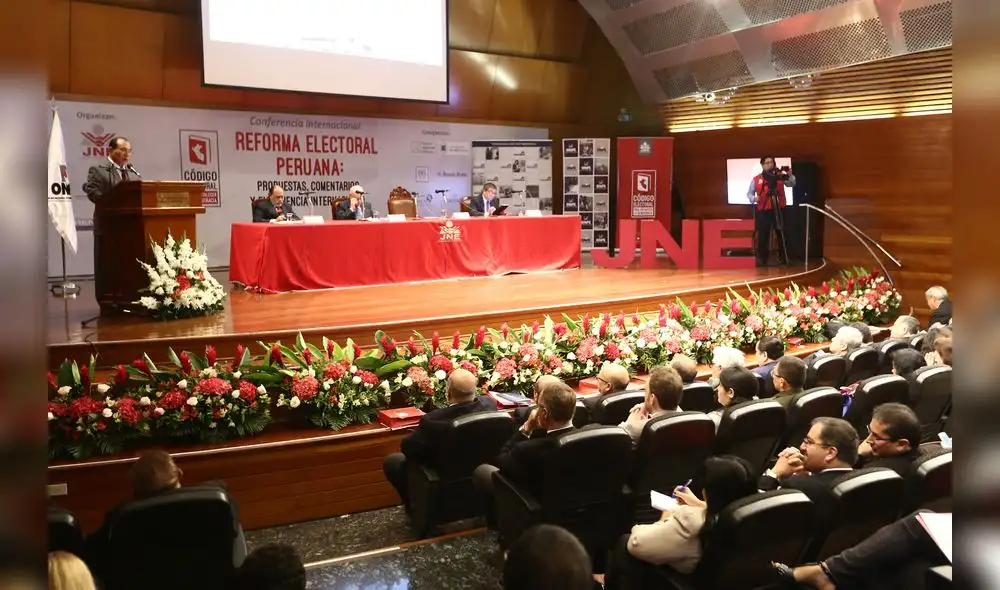 JNE pide aprobar todas las reformas electorales antes de fin de año JNE pide aprobar todas las reformas electorales antes de fin de año