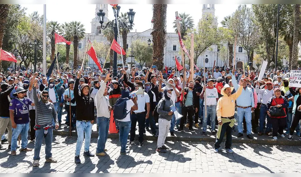 PROTESTA TIA MARIA PROTESTA TIA MARIA