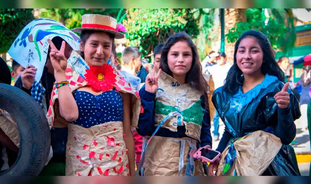 Escolares de Apurímac reciclan para conseguir ansiada fiesta de promoción.