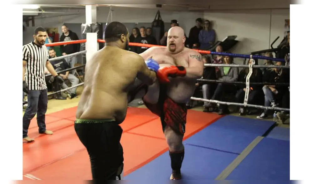 Video Viral: Boxeador con sobre peso recibe brutal nocaut en el segundo round.