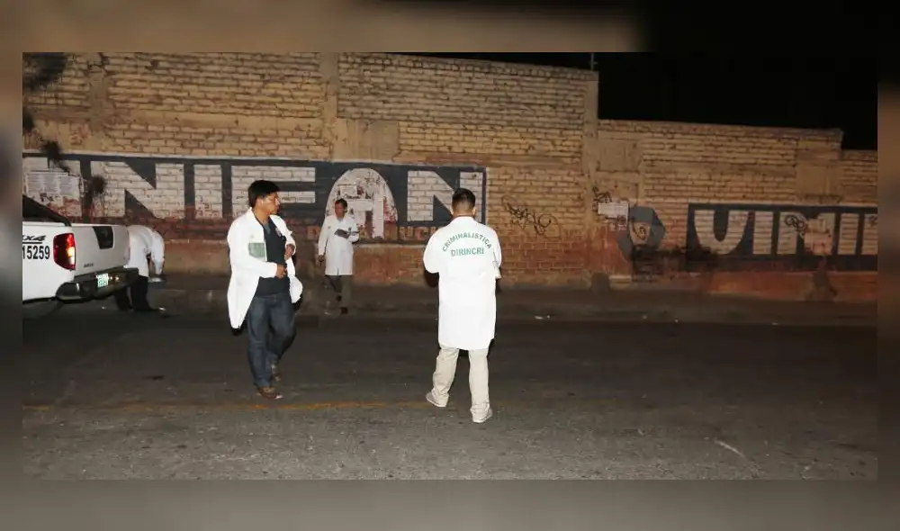 Un delincuente muerto y un policía herido de gravedad deja balacera en Comas