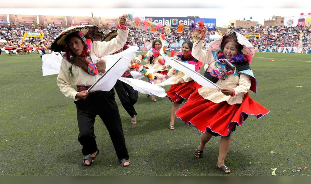Agrupaciones se alistan para concurso de danzas originarias. Agrupaciones se alistan para concurso de danzas originarias.
