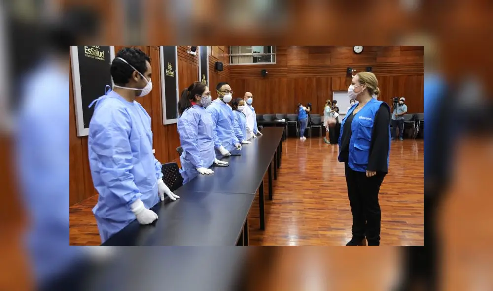 Médicos extranjeros son colegiados en el país y cuentan con el título profesional validado por Sunedu. (Foto: EsSalud)