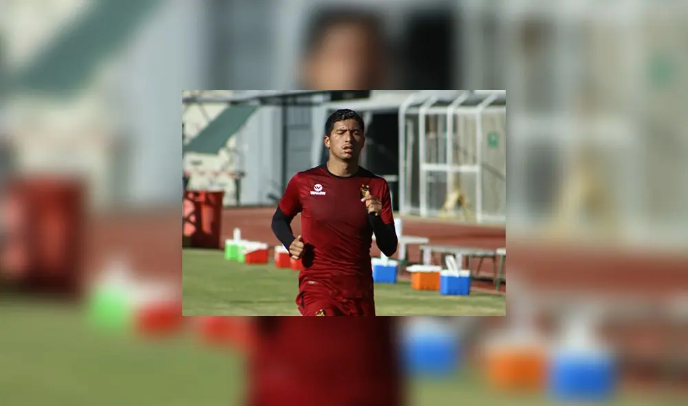 Hernán Hinostroza está de vuelta en la cancha del Estadio Melgar Hernán Hinostroza está de vuelta en la cancha del Estadio Melgar