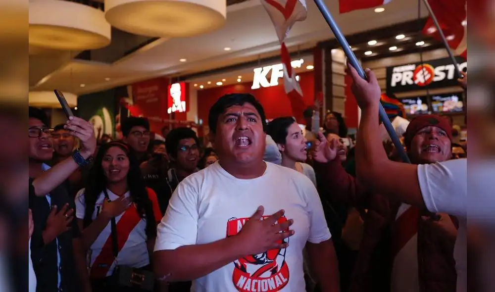 Celebración peruanos Celebración peruanos