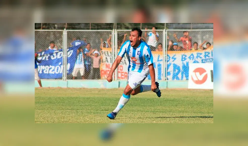 Donny Neyra y 'Malingas' Jimenez se dieron un 'piquito' en un clásico del 2008.